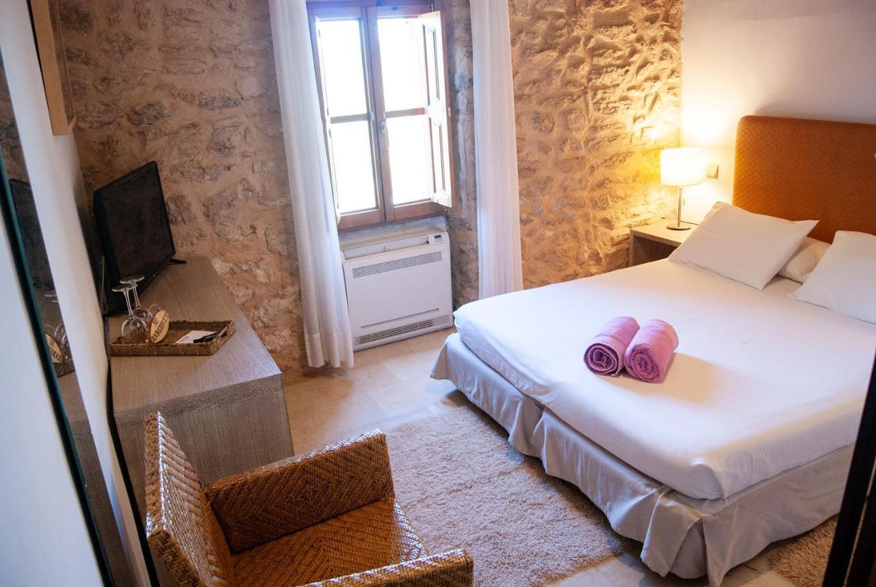 Agroturismo Ses Cases De Fetget (Adults Only) ソン・セルヴェラ エクステリア 写真